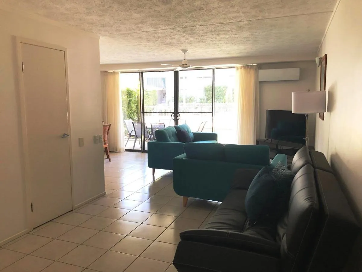 Baden 65 Rainbow Shores Rainbow Beach Vakantiehuis